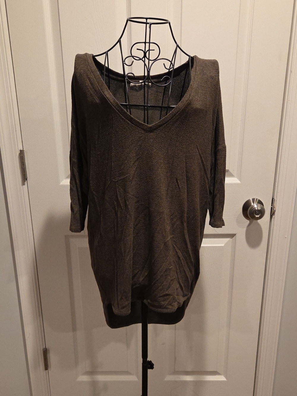 Express V-Neck Tunic Top - Olive